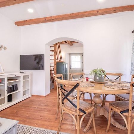House Bella Apartment โบฮินิสกา เบลา ภายนอก รูปภาพ